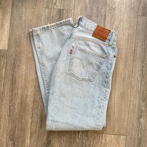 Levi's Straight Jeans in Light Blue - Size 26
